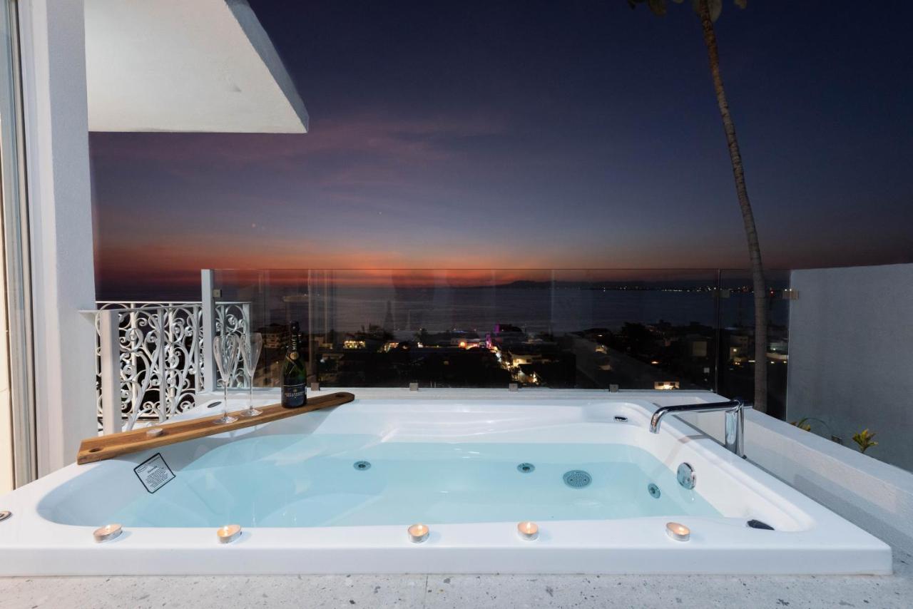La Casa Blanca Aparthotel Puerto Vallarta Exterior foto