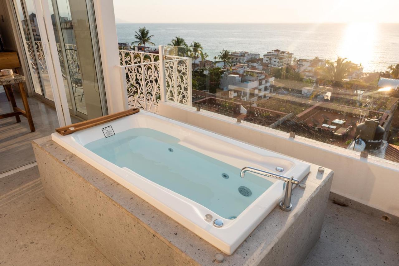 La Casa Blanca Aparthotel Puerto Vallarta Exterior foto
