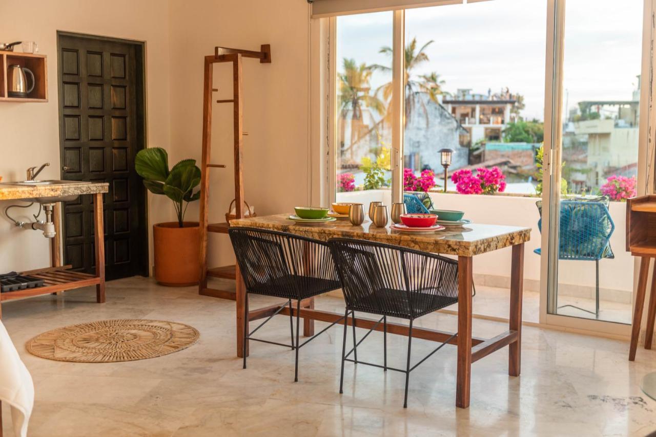 La Casa Blanca Aparthotel Puerto Vallarta Exterior foto